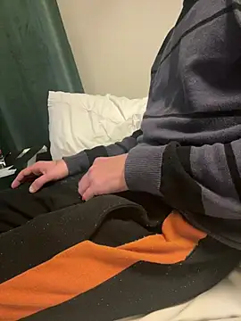 andresbale online show from February 10, 7:57 pm