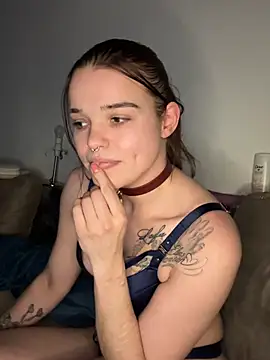 LoreenKinky online show from January 17, 5:38 pm