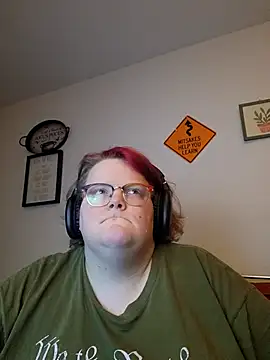 LiaraStrife online show from December 2, 6:37 am