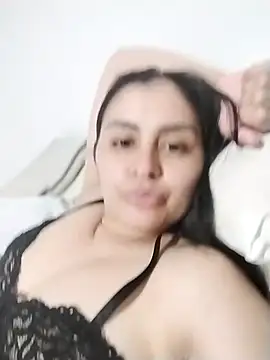 latina prohibida online show from January 12, 11:42 pm