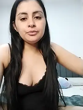 latina prohibida online show from March 24, 12:21 am