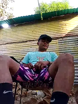 youngboypiss online show from February 10, 9:25 pm