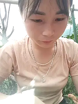 Snapshot of Maiphu34 chatting on May 6, 11:03 am Maiphu34 online show from May 6, 11:03 am