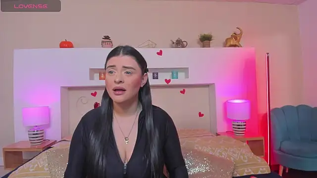 AnikaRomanoff  online show from March 18, 11:35 am