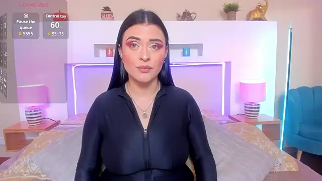 AnikaRomanoff  online show from February 7, 2:25 pm