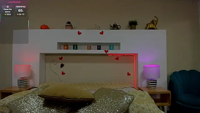 AnikaRomanoff  online show from March 25, 11:31 am