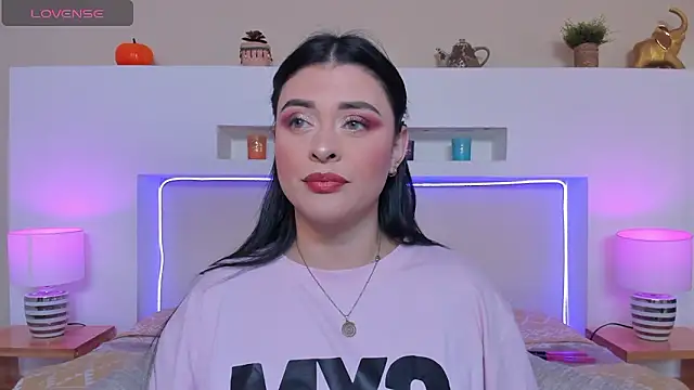 AnikaRomanoff  online show from February 9, 11:52 am