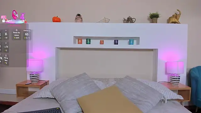 AnikaRomanoff  online show from December 18, 11:25 am