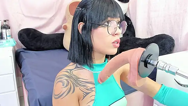 sofia shadow  online show from February 19, 3:14 am