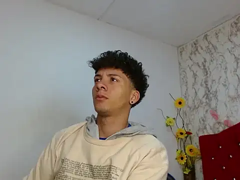 BlakeNoir  online show from February 13, 11:10 am