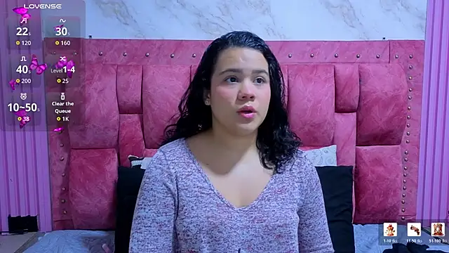 ValeryMorales online show from April 10, 7:32 pm