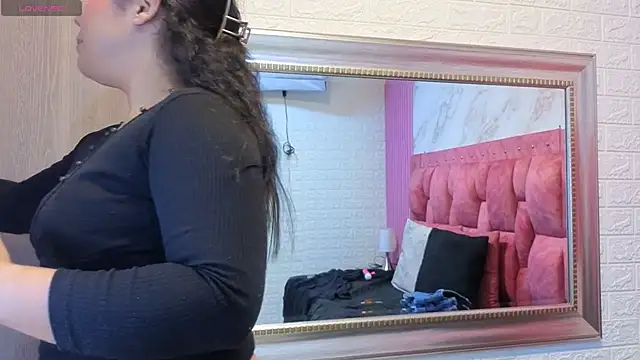 ValeryMorales online show from March 4, 8:38 pm