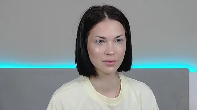 RachaelMils online show from April 17, 3:53 am