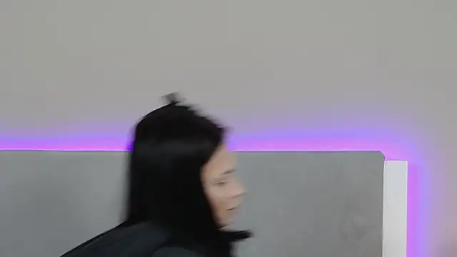 RachaelMils online show from April 4, 3:57 am