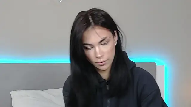 RachaelMils online show from March 5, 3:58 am