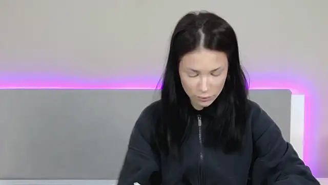 RachaelMils online show from March 22, 3:54 am