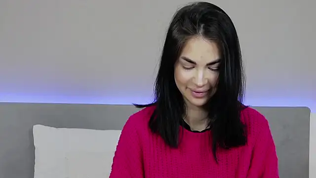 RachaelMils online show from December 18, 3:55 am