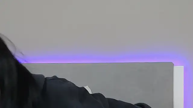 RachaelMils online show from March 9, 3:54 am