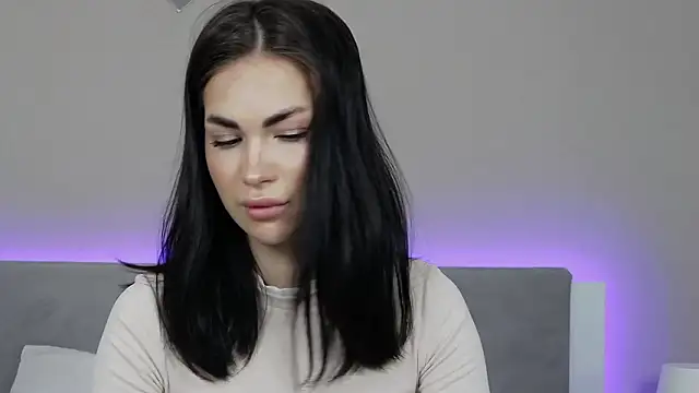 RachaelMils online show from February 4, 4:07 am