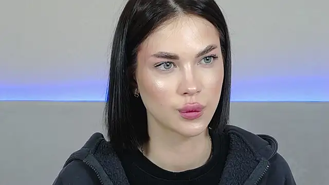 RachaelMils online show from April 11, 7:45 am