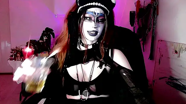 EmpressMorrigan online show from February 5, 1:07 pm