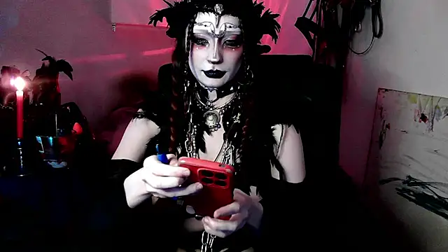 EmpressMorrigan online show from January 15, 1:47 pm