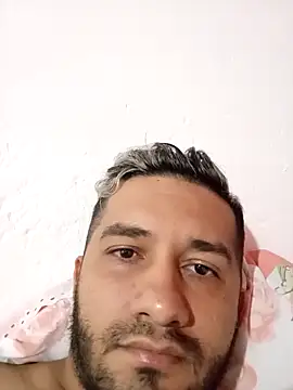 Snapshot of realsbar chatting on January 5, 11:19 pm realsbar online show from January 5, 11:19 pm