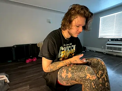 Tatertats online show from December 3, 8:52 pm