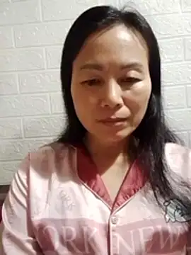 Snapshot of Lili-123k chatting on February 20, 8:05 am Lili-123k online show from February 20, 8:05 am