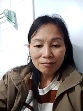 Snapshot of Lili-123k chatting on February 8, 12:14 pm Lili-123k online show from February 8, 12:14 pm