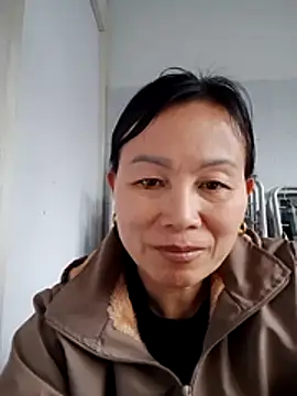 Snapshot of Lili-123k chatting on February 2, 9:08 am Lili-123k online show from February 2, 9:08 am