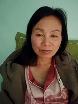 Snapshot of Lili-123k chatting on January 18, 2:42 pm Lili-123k online show from January 18, 2:42 pm