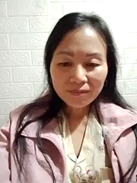 Snapshot of Lili-123k chatting on February 12, 1:11 pm Lili-123k online show from February 12, 1:11 pm