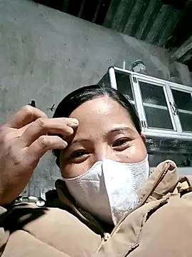 felicity chloe online show from February 9, 1:42 pm