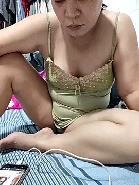 felicity chloe online show from May 20, 4:04 pm