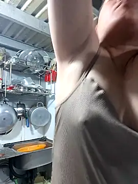 felicity chloe online show from April 2, 11:28 am