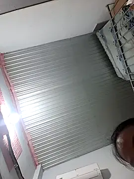 felicity chloe online show from April 5, 12:12 pm