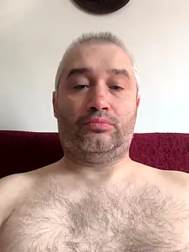 Olomoucak1982 online show from April 3, 7:37 am