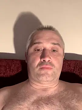 Olomoucak1982 online show from April 8, 5:36 pm