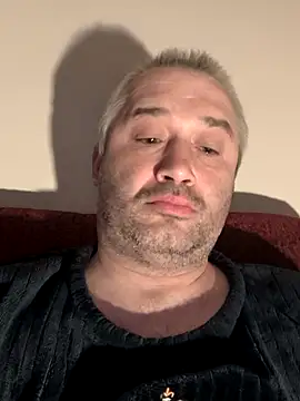 Olomoucak1982 online show from April 13, 6:12 pm