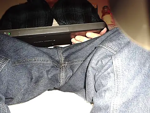 Snapshot of kjng7 chatting on December 2, 6:59 am kjng7 online show from December 2, 6:59 am