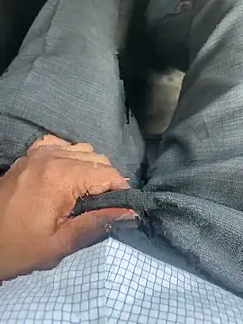 boysexy0000 online show from December 4, 5:06 am