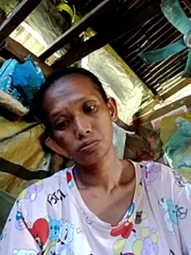 shimmirlyn 89 online show from March 31, 6:26 am