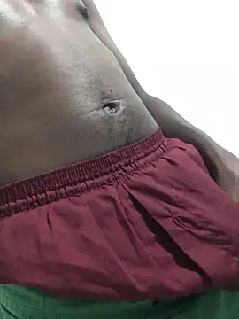 Pound5King online show from April 5, 8:37 pm