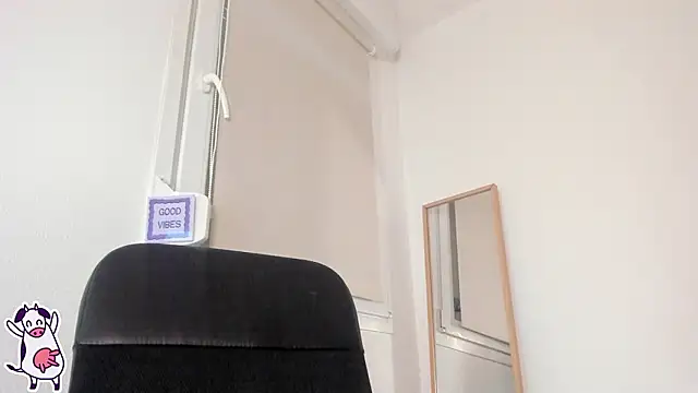 cailynhot2 online show from March 6, 6:52 am