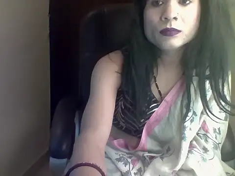 Snapshot of Lovely_Ladyboy_star chatting on February 17, 5:43 pm Lovely Ladyboy star online show from February 17, 5:43 pm