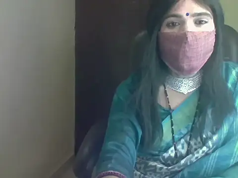 Snapshot of Lovely_Ladyboy_star chatting on February 28, 6:29 pm Lovely Ladyboy star online show from February 28, 6:29 pm