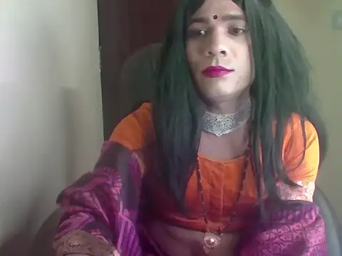 Snapshot of Lovely_Ladyboy_star chatting on February 10, 7:02 pm Lovely Ladyboy star online show from February 10, 7:02 pm