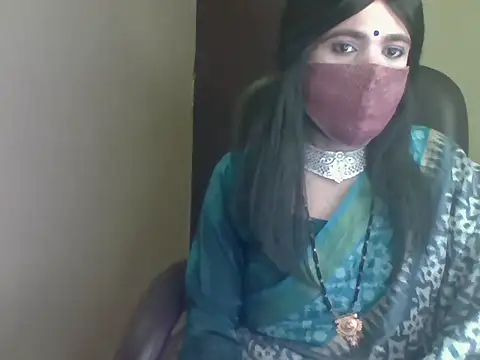 Snapshot of Lovely_Ladyboy_star chatting on March 1, 6:52 pm Lovely Ladyboy star online show from March 1, 6:52 pm