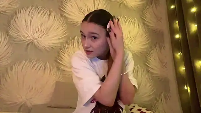 Harlybaby 2007 online show from January 10, 8:15 pm